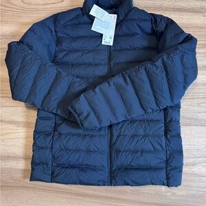 Men’s Uniqlo light puffer